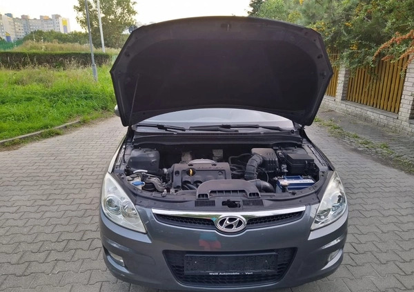 Hyundai I30 cena 17200 przebieg: 178000, rok produkcji 2008 z Wrocław małe 172